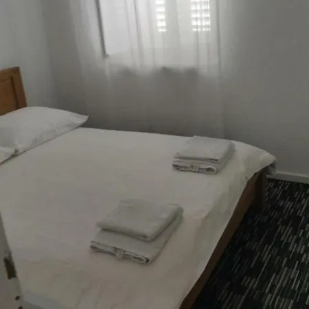 Gemuetliche Im Erdgeschoss * Diklo